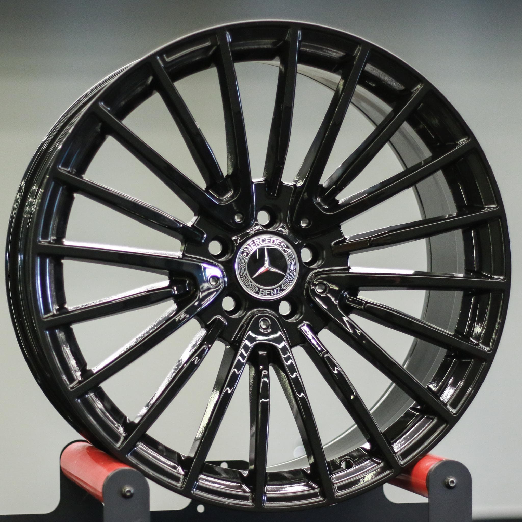 W812 17" MERCEDES BENZ  5X112