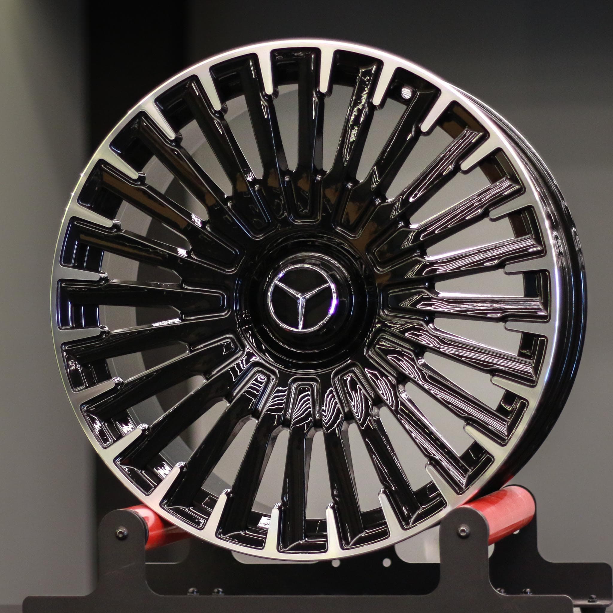 YF0425 20" MERCEDES BENZ 5X112