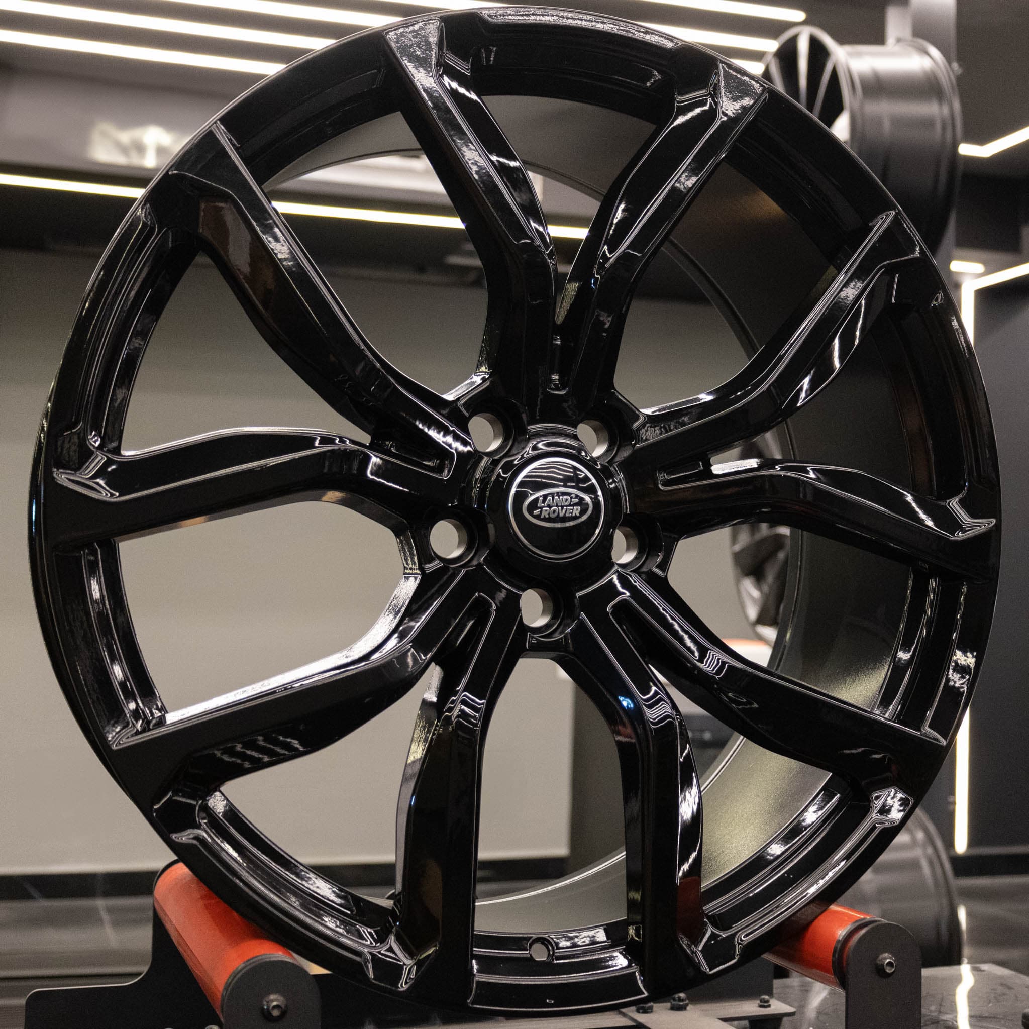 W782 22" LAND ROVER 5X120