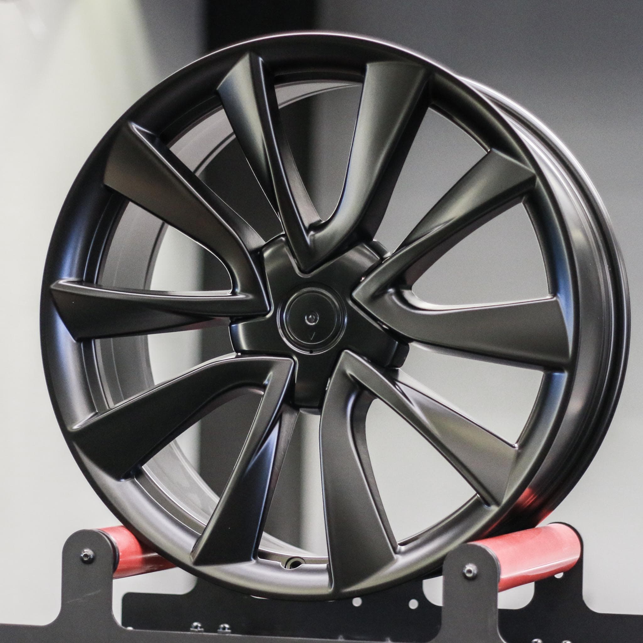 W454 (2112) 19" TESLA 5X114