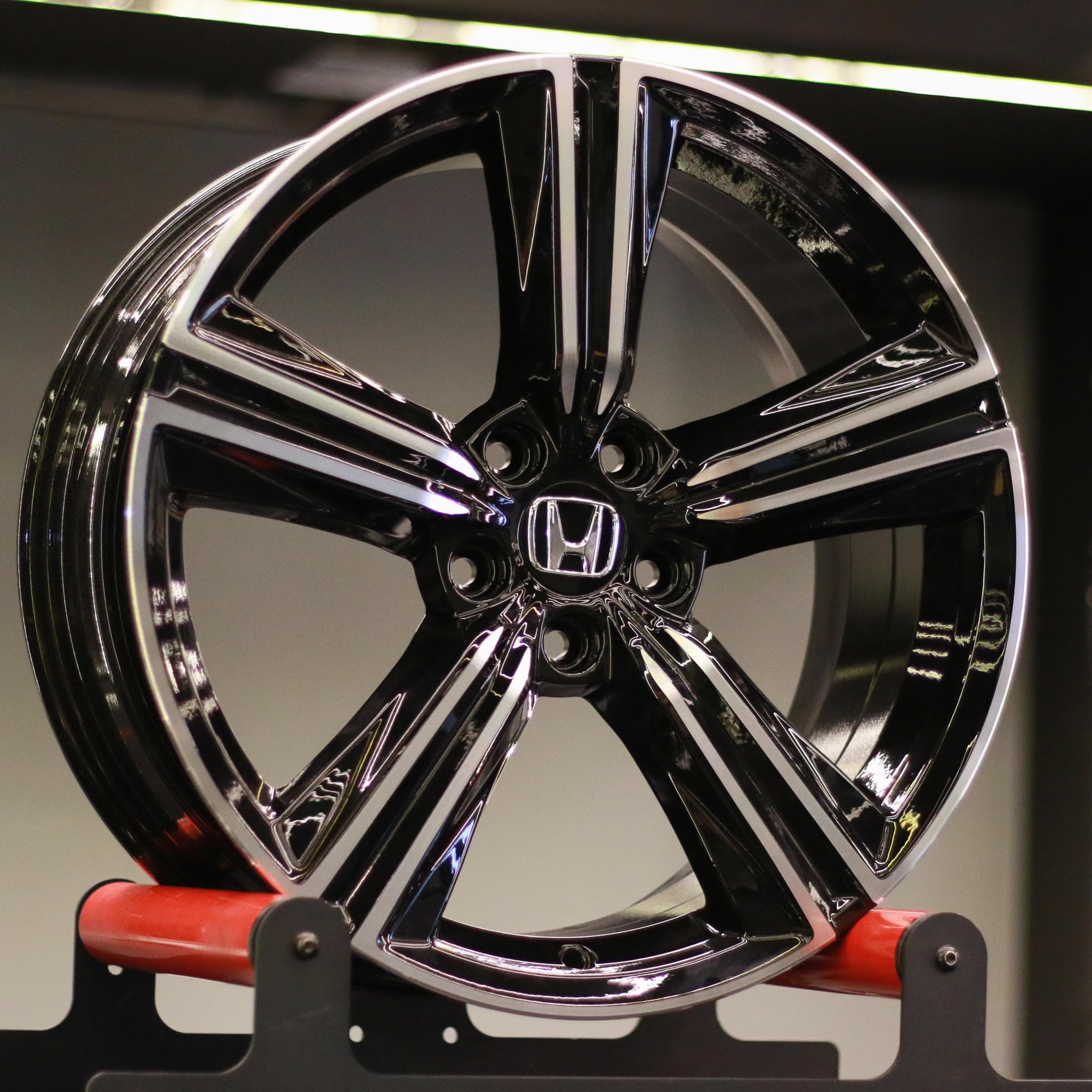 W324 19" HONDA 5X114