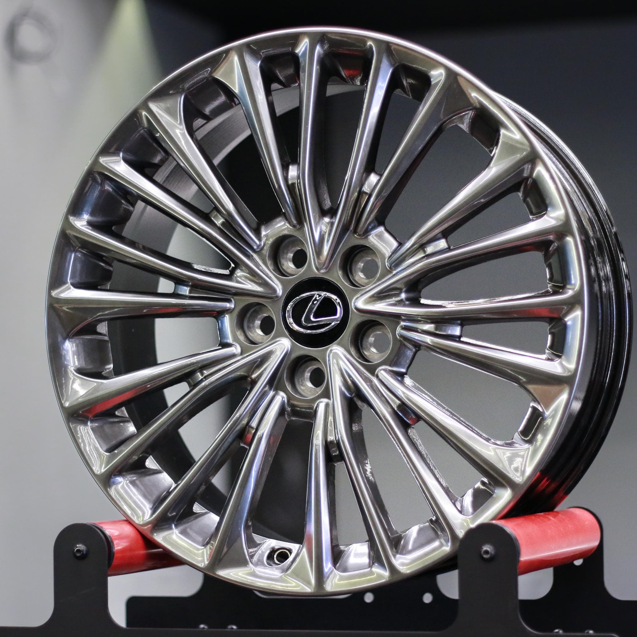 H748D 18" LEXUS 5X114